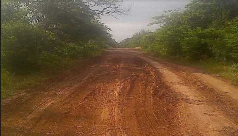 [:es]La Aguada del Calvario incomunicada por pésimo estado de la carretera[:]
