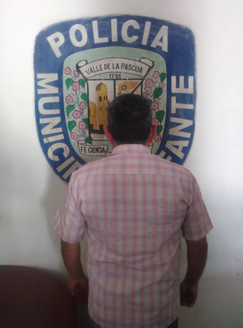 [:es]Fue detenido por maltratar a su esposa e hija de 10 años en La Pascua[:en]Vallepasc[:]