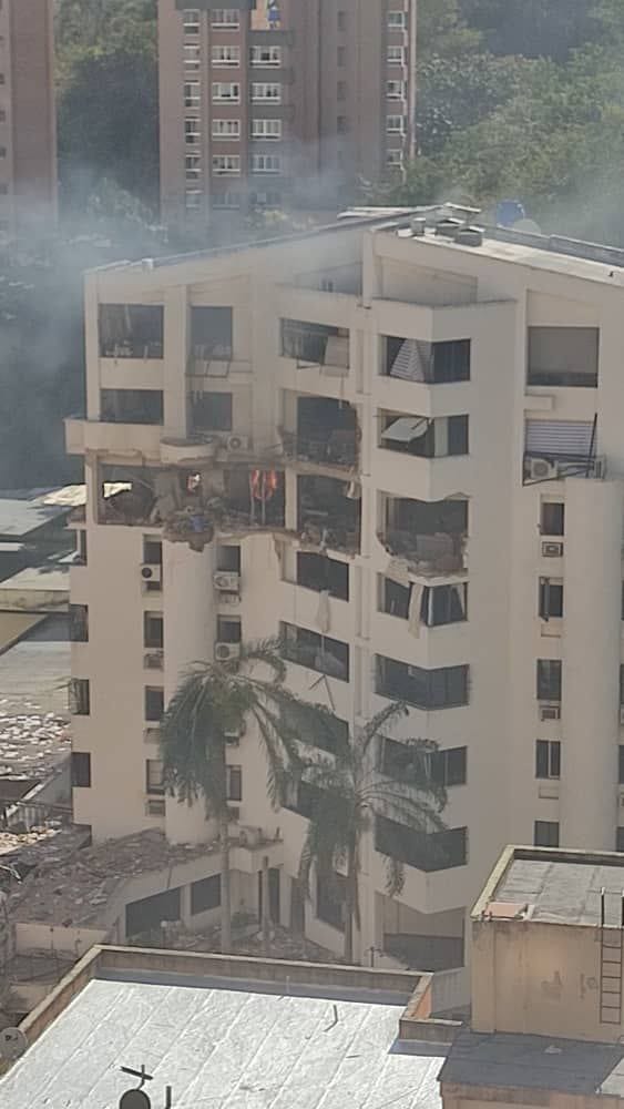 [:es]Al menos 4 heridos tras fuerte explosión en Valencia[:]