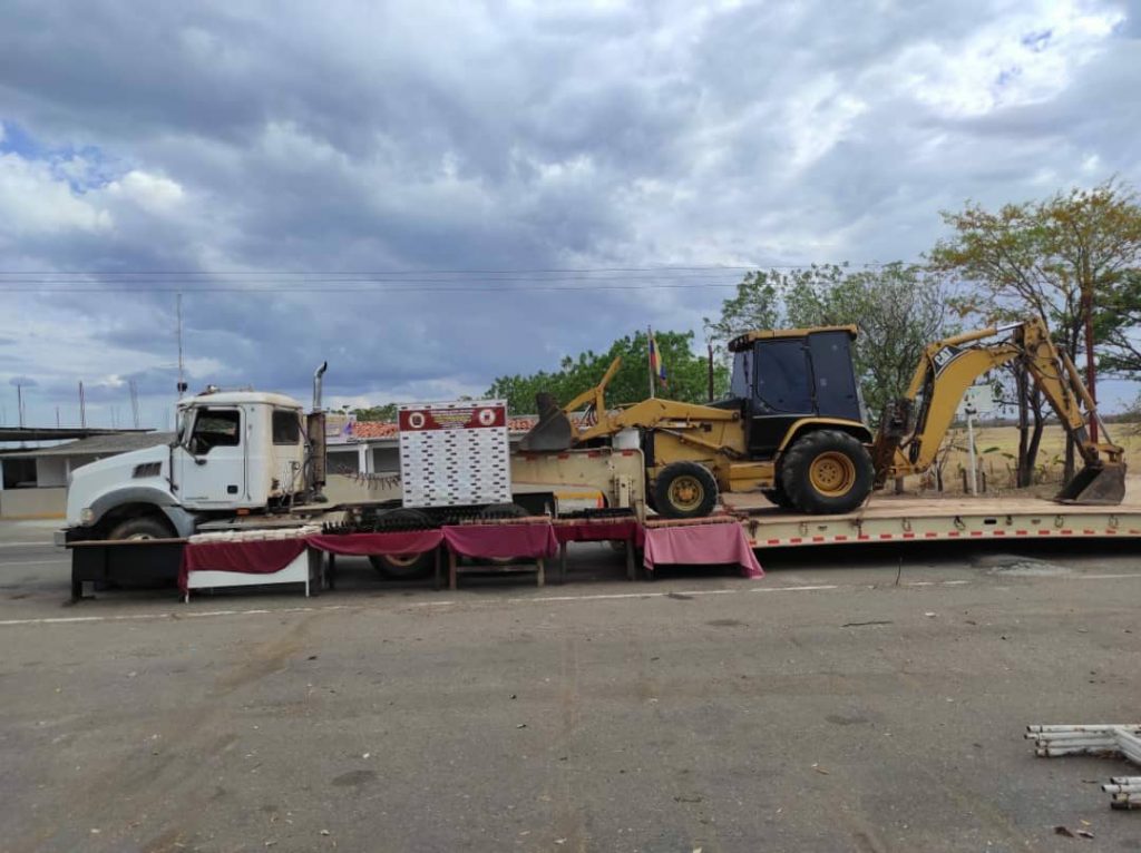 Un compartimiento secreto en este camión llevaban oculto el Arsenal