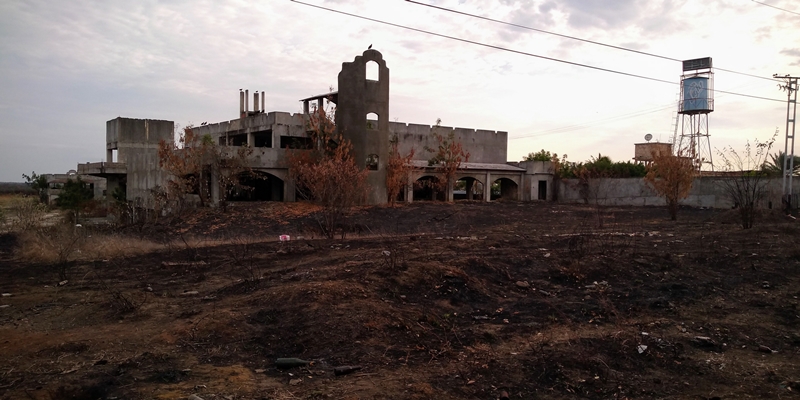 [:es]Delincuentes desvalijan edificaciones en la Rómulo Gallegos[:]