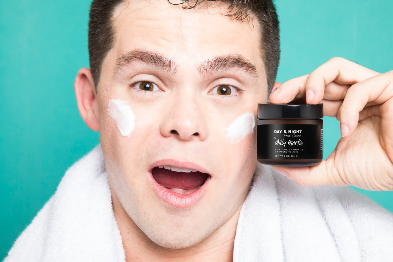 [:es]Willy Martin revela su secreto para una piel siempre joven[:]