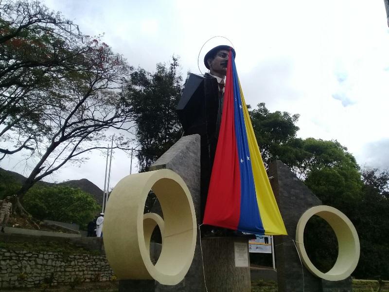 [:es]Conoce testimonios de sanjuaneros que agradecen milagros del beato Jose Gregorio Hernández[:]