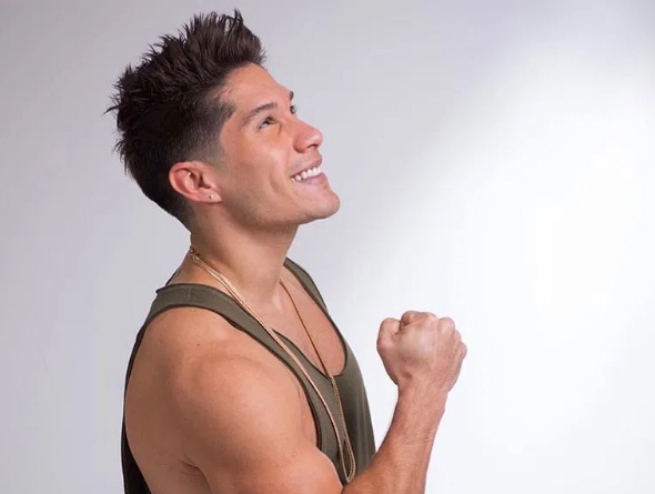 [:es]Sale a la luz video donde presuntamente se observa a Chyno Miranda en centro de rehabilitación[:]