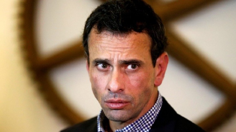 [:es]Capriles apoya la propuesta de un “Acuerdo de Salvación Nacional”[:]