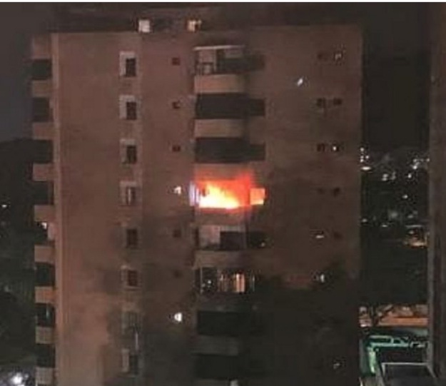 [:es]Explosión en un apartamento en Valencia deja una mujer herida[:]