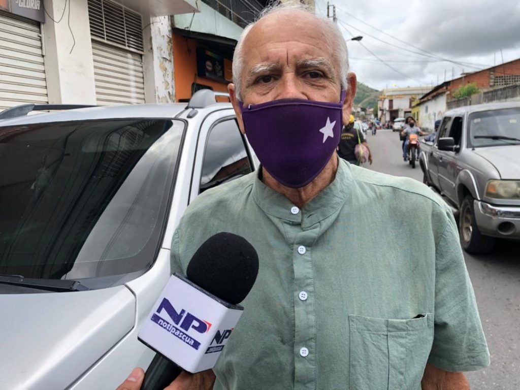 Ramón García, usuario de Inter en San Juan de los Morros.