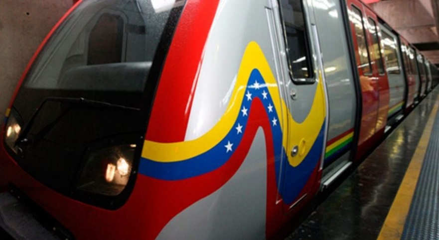 [:es]Presunto incendio en cuarto de control de trenes en el metro de Caracas[:]