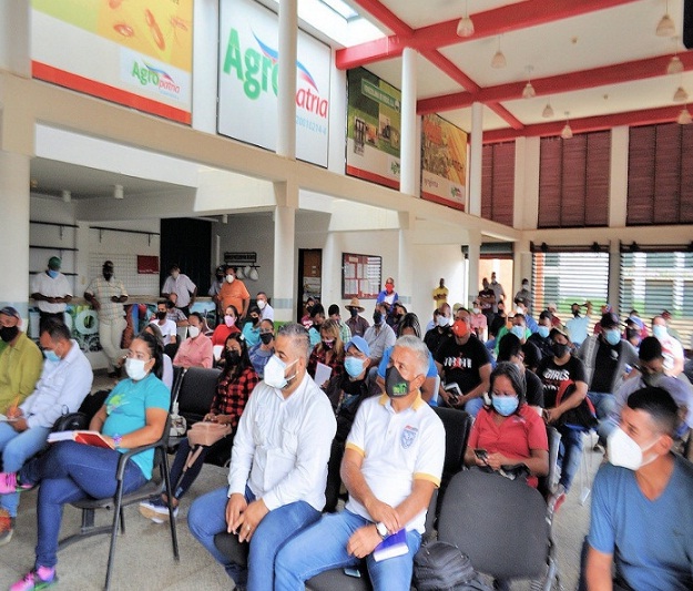 [:es]Se realizó encuentro regional de la producción de cara al ciclo de Siembra 2021[:]