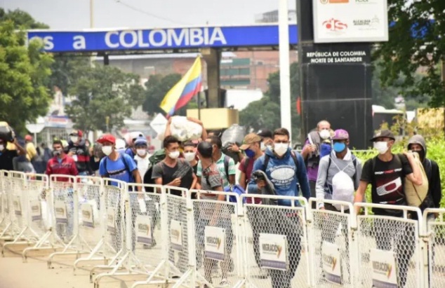 [:es]Colombia reabre frontera con Venezuela este 2 de junio[:]