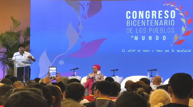 [:es]Evo Morales: EE.UU utiliza utiliza la lucha contra el narcotráfico y el terrorismo con fines geopolíticos[:]