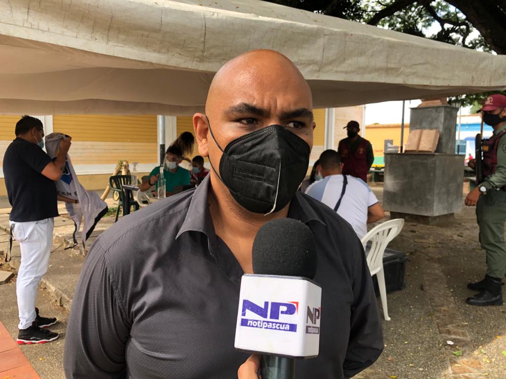 [:es]CNE activó 70 máquinas para registro electoral en Guárico[:]