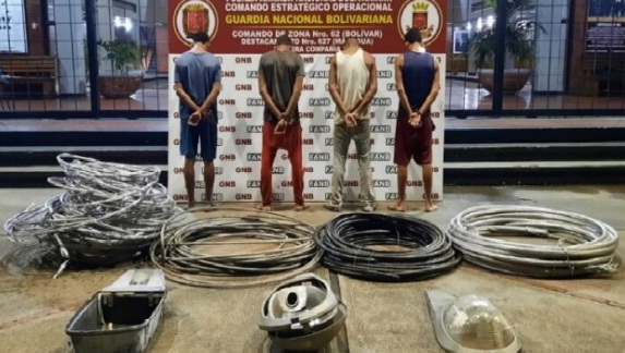 [:es]Presos por robo de material estratégico miembros de la Banda «Los Tuberos»[:]
