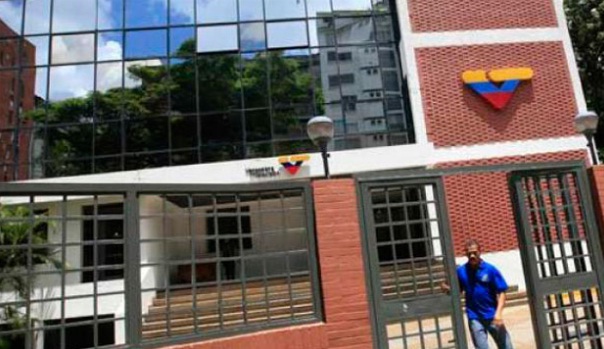 [:es]CNE abre procedimiento contra VTV por beneficiar al PSUV en su programación[:]