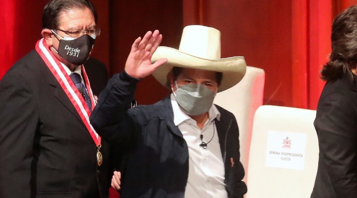 [:es]Congreso peruano impide a Pedro Castillo asistir a investidura de Gustavo Petro[:]