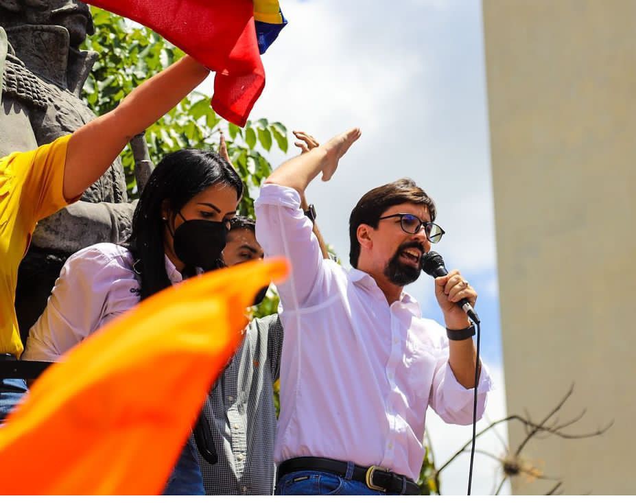 [:es]Departamento de EE.UU exige liberación de Freddy Guevara[:]