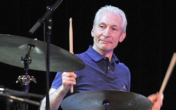 [:es]Falleció Charlie Watts baterista de los Rolling Stones[:]