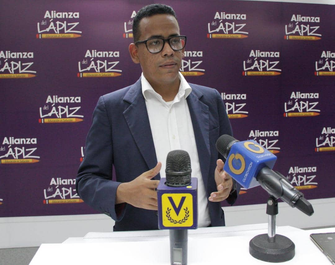 [:es]Profesor Ruben Jaramillo: Acabaron con los servicios públicos en Valle De La Pascua[:]