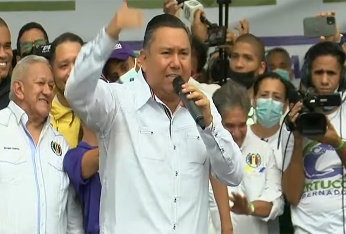 [:es]Javier Bertucci se postuló a la gobernación del estado Carabobo[:]