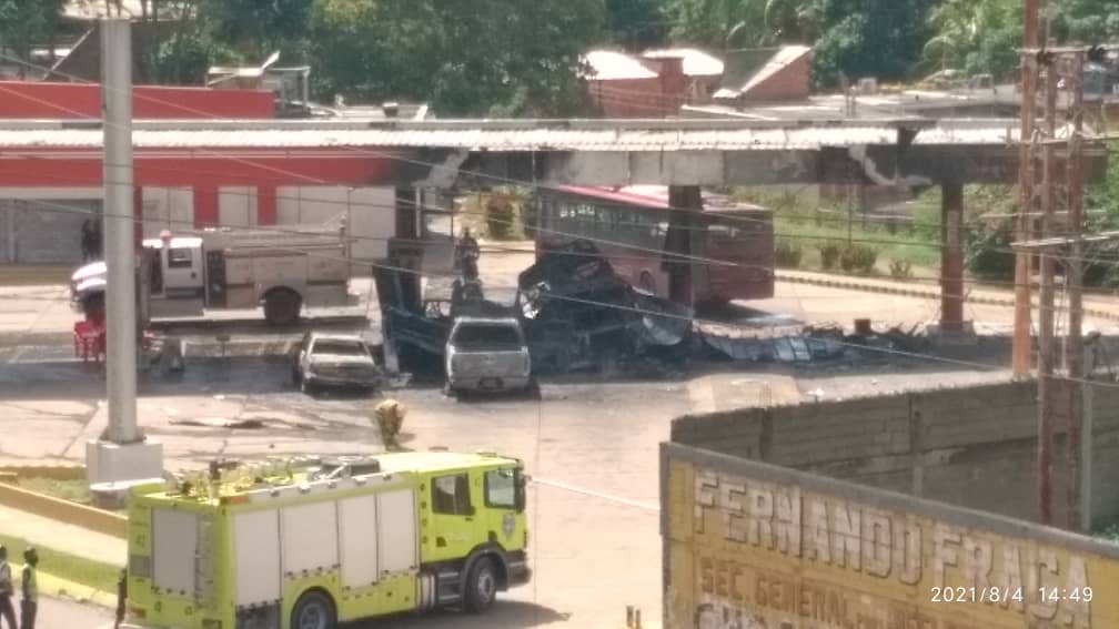 [:es]Explosión en Estación de Servicio deja un fallecido en Anzoátegui[:]