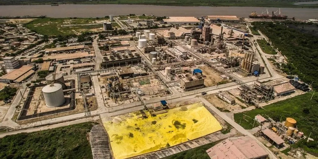 [:es]Presidenta de Monómeros renuncia por desacuerdos con la junta directiva[:]