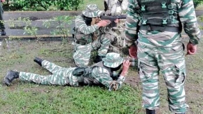 [:es]San Juan de los Morros: Miliciana muere tras recibir disparo accidental[:]