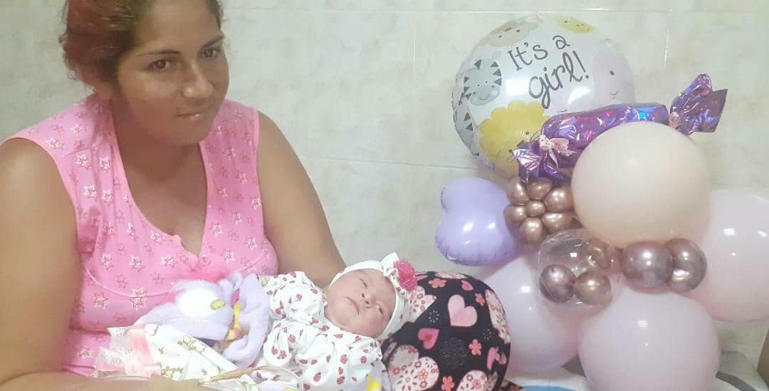 [:es]Solanyi Jimena es la primera niña nacida en la maternidad María de la Cruz Lara de El Socorro[:]