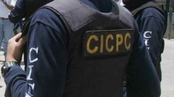 [:es]Quemó a su madre por no controlar los esfínteres[:]