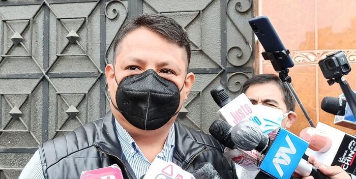 [:es]Fiscalía peruana investiga por presunto lavado de activos a su embajador en Venezuela[:]