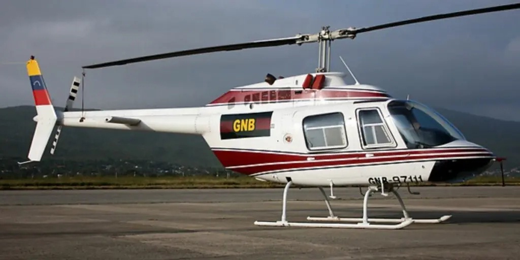 [:es]Helicóptero de la GNB se precipitó a tierra en el Zulia[:]