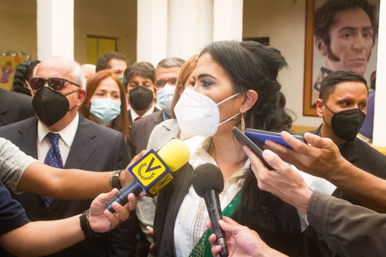 [:es]DGCIM irrumpió en el acto de juramentación de Sulme Avila|[:]