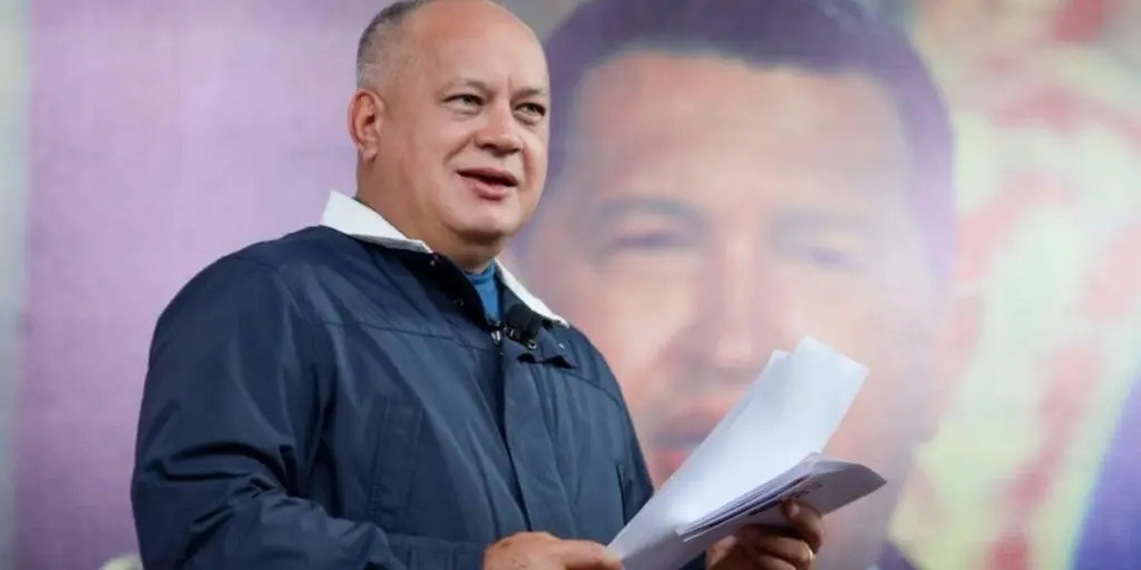 [:es]Diosdado Cabello reaccionó ante renuncia de Julio Borges al interinato[:]