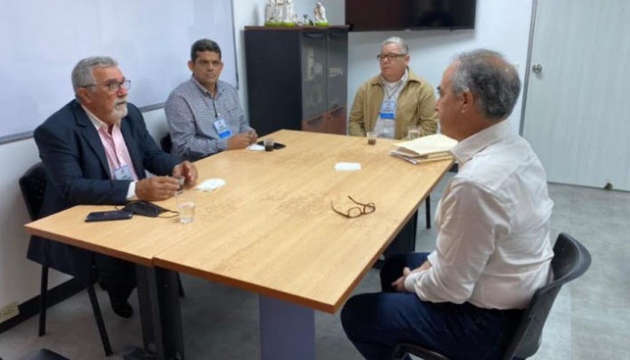 [:es]Luis Lippa solicita ante el CNE impugnación de resultados en Apure[:]