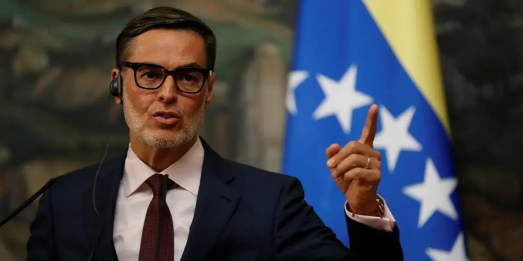 [:es]Canciller venezolano rechaza informe del Departamento de Estado de EE.UU[:]