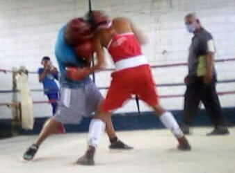 [:es]El boxeo menor de Infante vive llevando golpes[:]