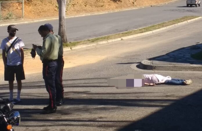 [:es]Mujer fue asesinada por resisitirse al robo[:]