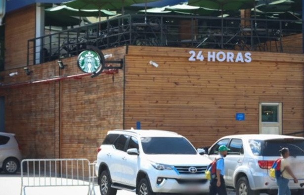 [:es]Yeet Venezuela retira programa «We Proudly Serve»[:]