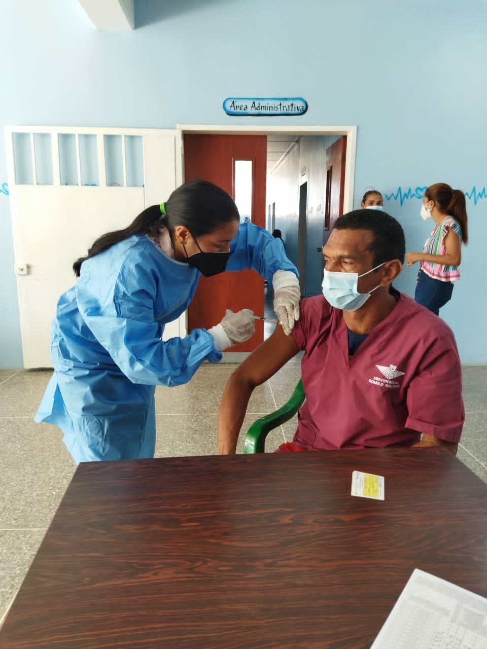 [:es]Fueron activados 16 puntos de vacunación en todo el Estado Guárico[:]