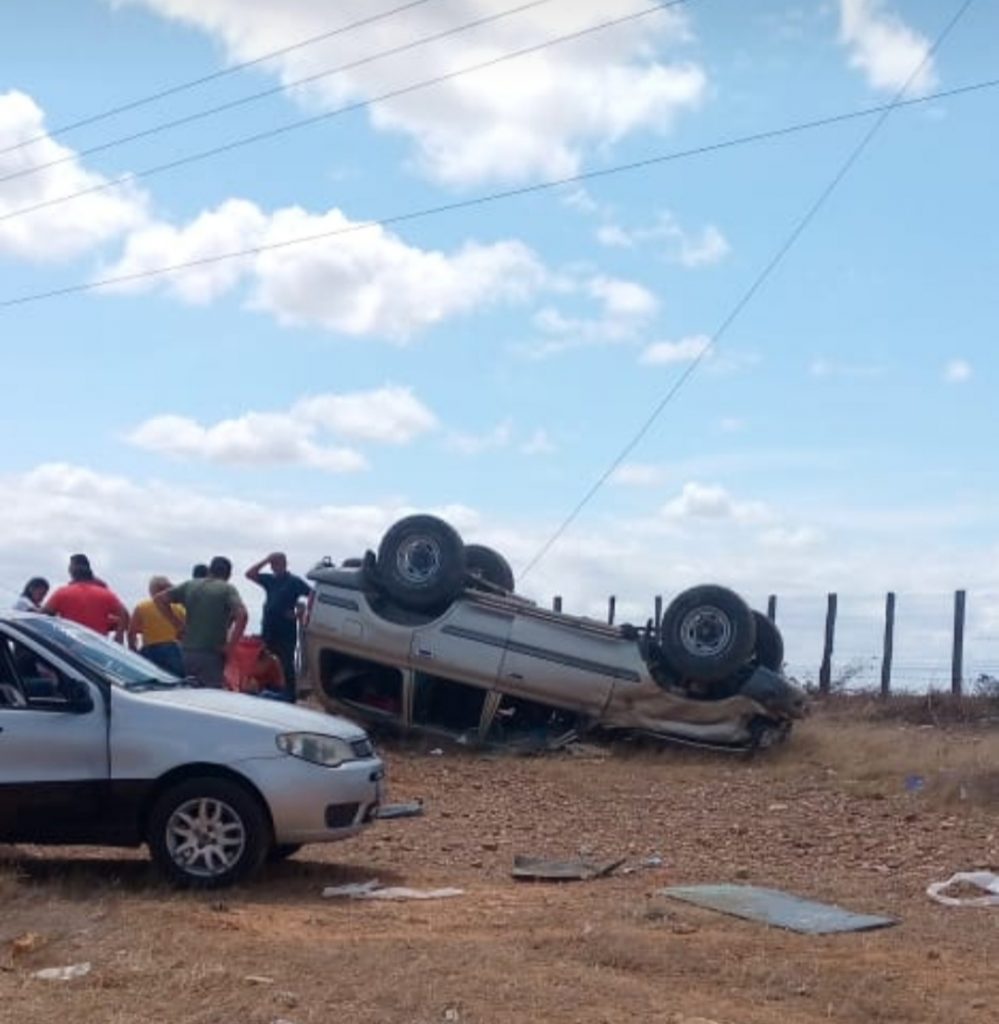Un herido al volcar una camioneta en la carretera Valle de la Pascua - Chaguaramas