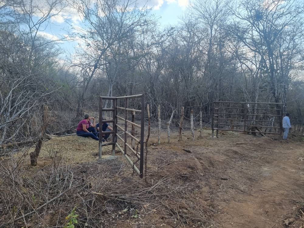 [:es]Detienen mujer en El Socorro por perturbación a la propiedad[:]