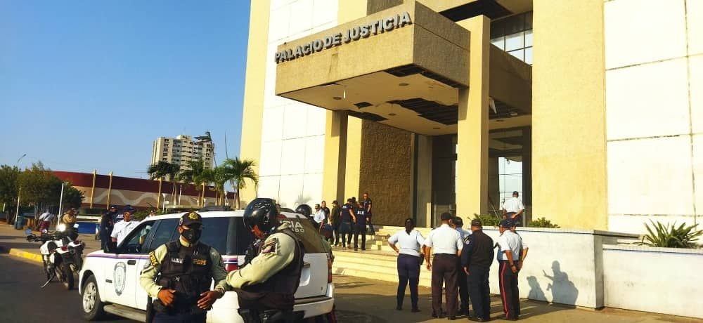 [:es]Zulia: Detonaron dos artefactos explosivos en Maracaibo[:]