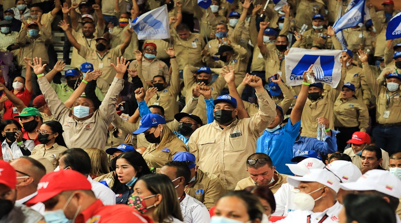 [:es]Ejecutivo Nacional aprueba aumento del salario mínimo a medio petro[:]