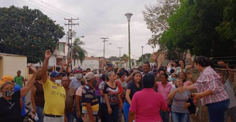 Piden a las autoridades solucionen el problema