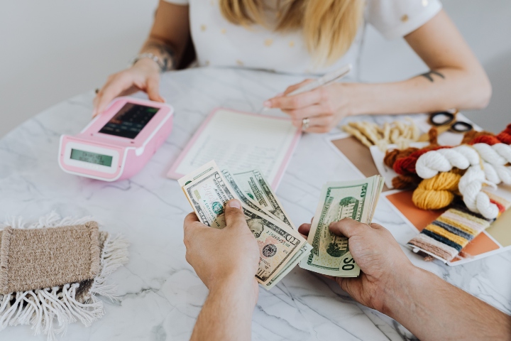 [:es]Las criptomonedas también son una inversión para mujeres[:]