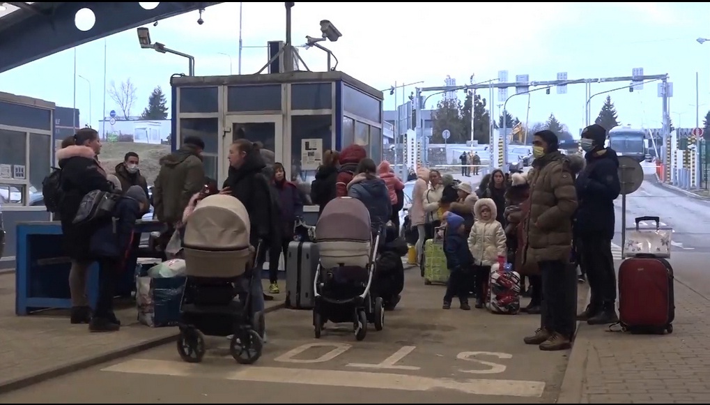 [:es]Ataque ruso a Ucrania produce incendio en la planta nuclear mas grande de Europa[:]