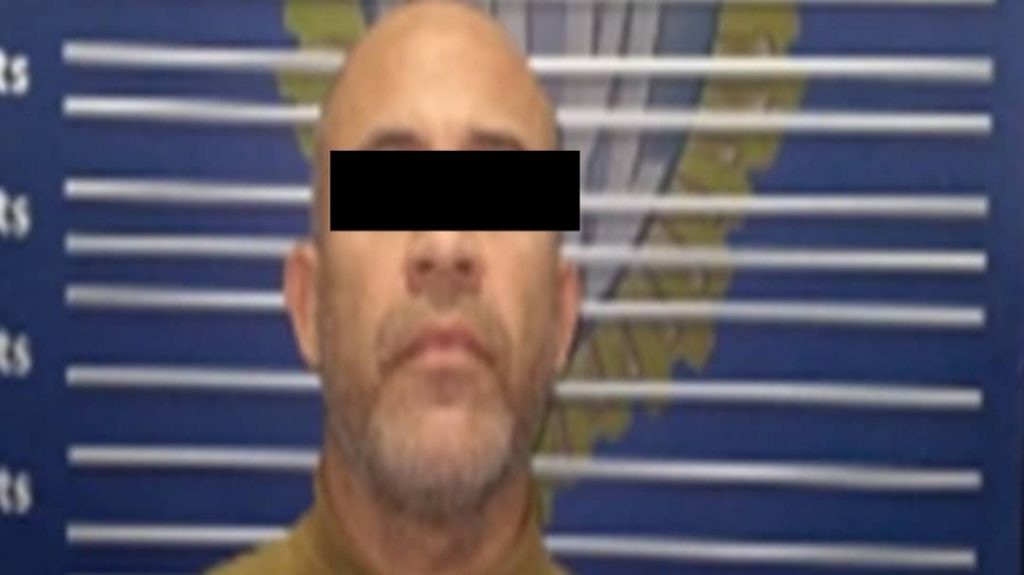 [:es]Mujer alertó a través de redes sociales que era víctima de violencia doméstica[:]