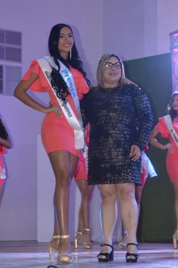 Sakra Guerrero fue elegida como la Señorita Prensa y además representa a la Av. Brito Figueroa