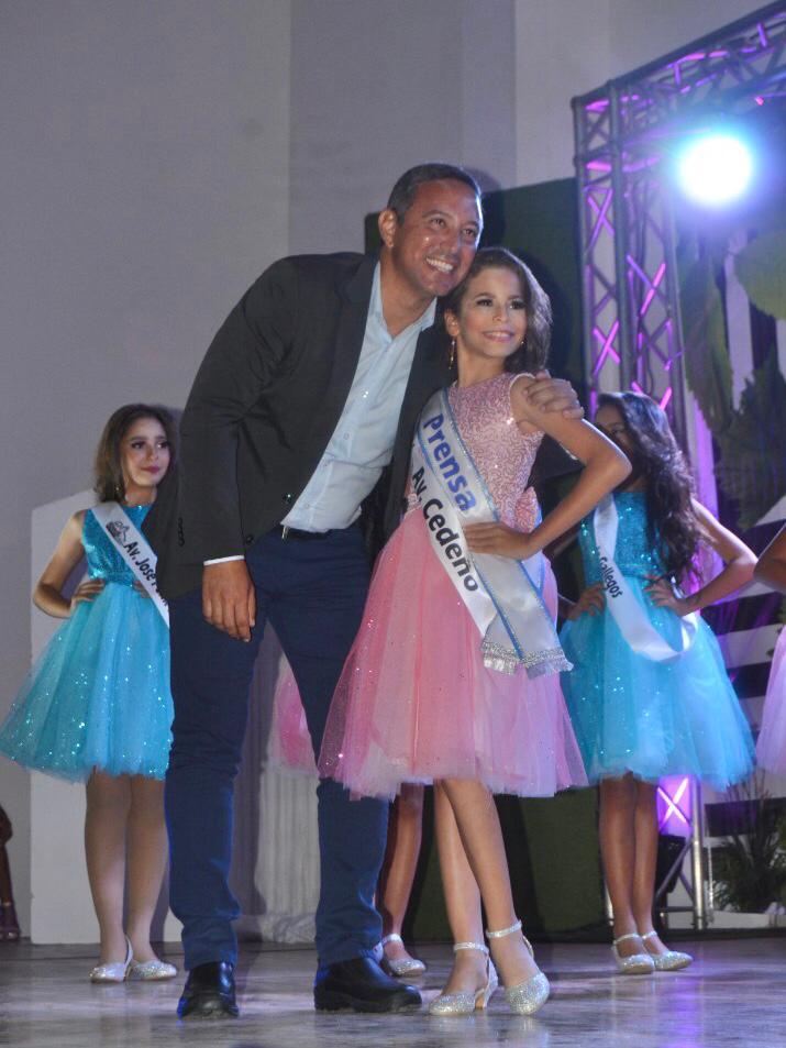 Fue elegida como señorita prensa Mini Reina la hermosa Mia Cepeda, quien representa además a la Av. Cedeño