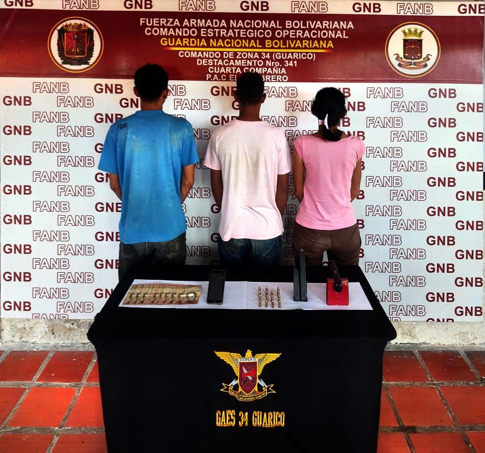 Tres detenidos por el Conas en El Sombrero..