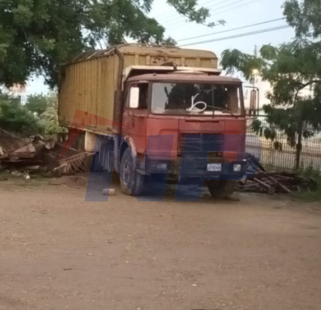 En este camión transportaban el material estratégico.